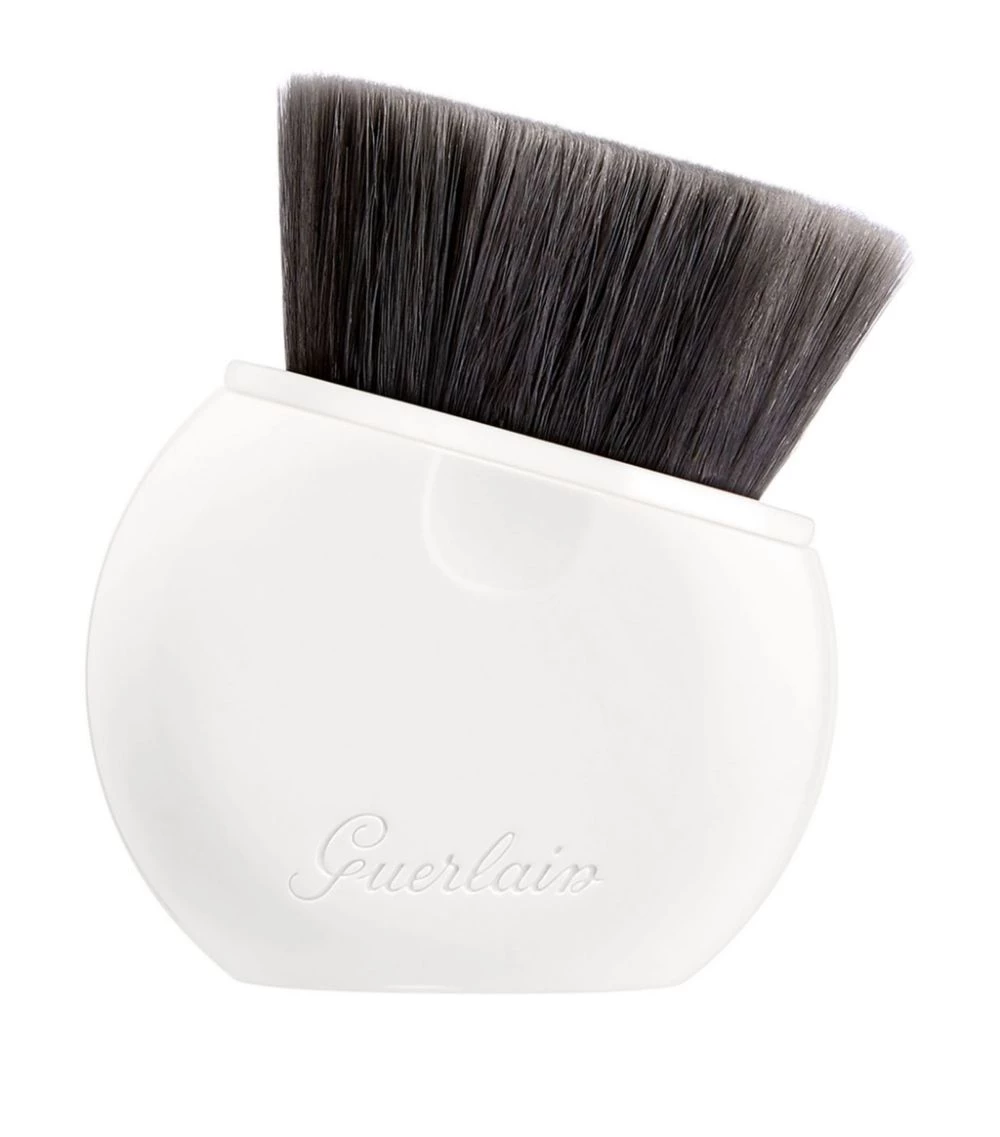 Cheap 馃Ж Guerlain L鈥橢ssentiel Retractable Foundation Brush Foundation Brushes 鉁旓笍 3 Cheap 馃Ж Guerlain L鈥橢ssentiel Retractable Foundation Brush Foundation Brushes 鉁旓笍